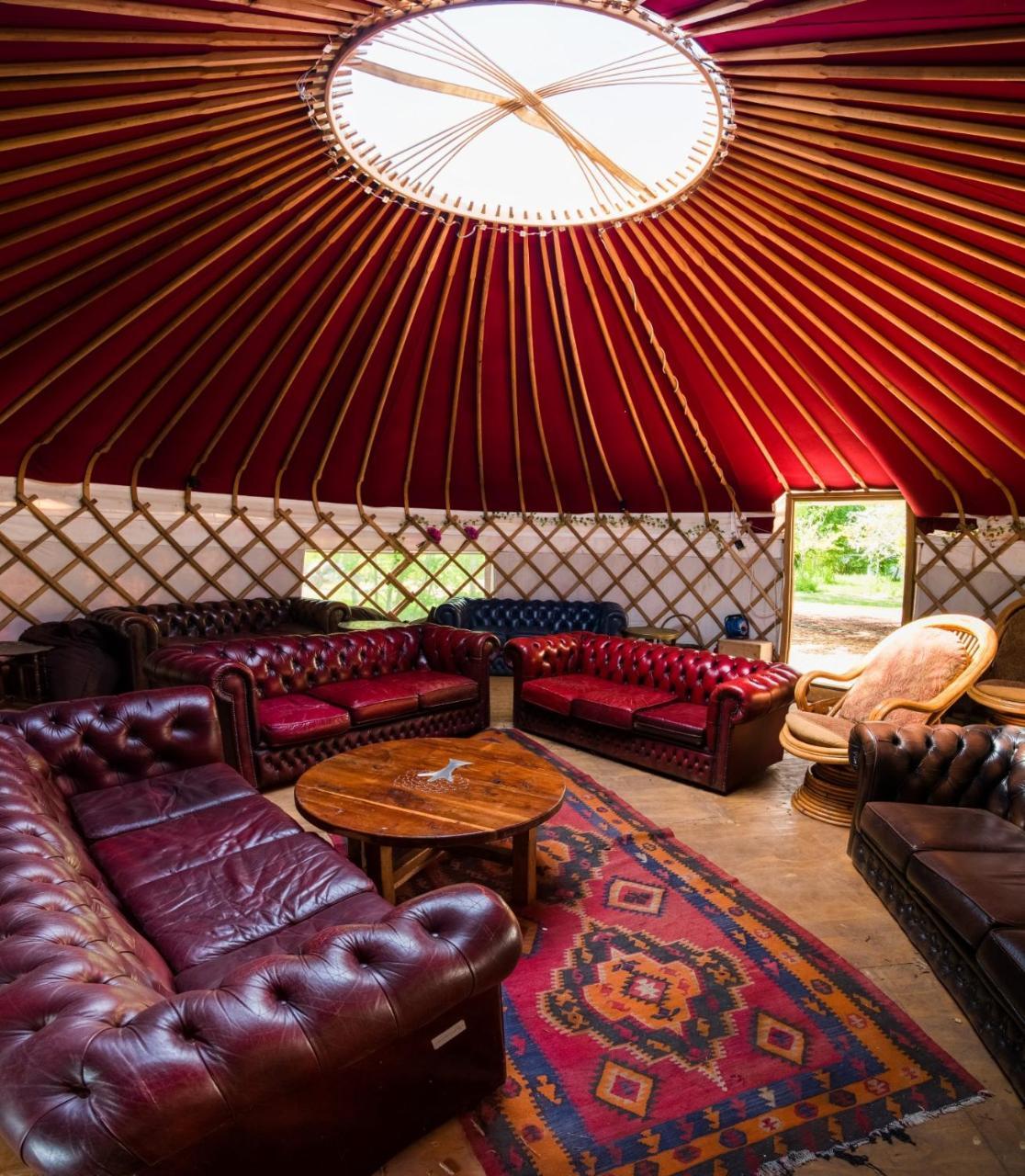 Plush Tents Yurt Village Чичестер Экстерьер фото